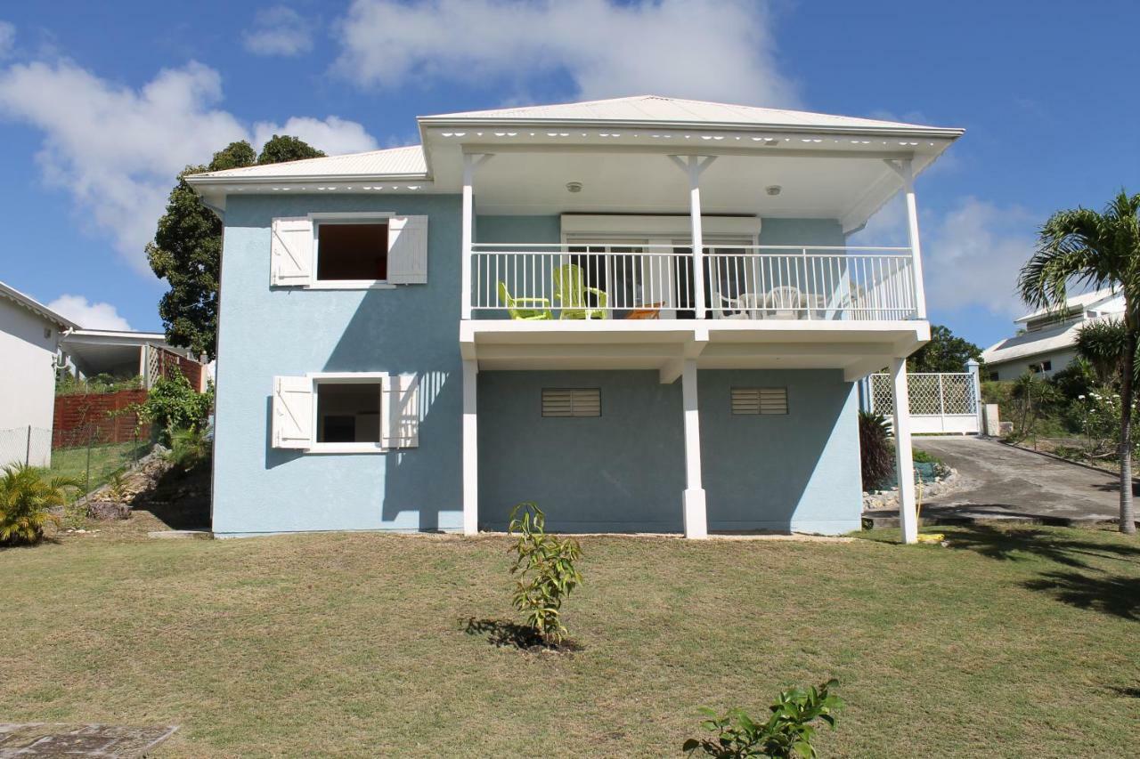 La Larimar Villa *